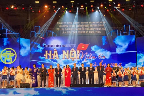 Tuổi trẻ Thủ đô mừng thành công Đại hội Đảng bộ thành phố Hà Nội