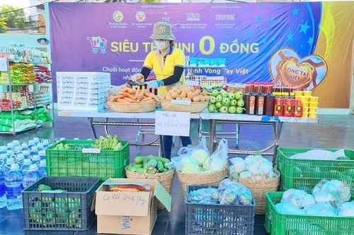 Siêu thị mini 0 đồng hỗ trợ người dân và sinh viên Thủ đô vượt dịch