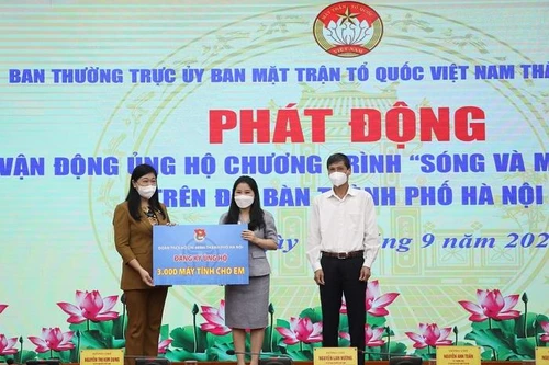 Hà Nội: Tiếp nhận hơn 118 tỷ đồng chống dịch; phát động ủng hộ chương trình “Sóng và máy tính cho em”