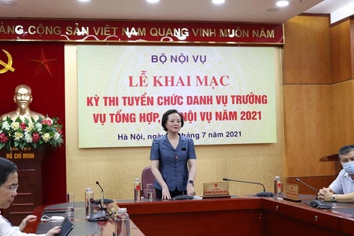 Bộ Nội vụ: Thi tuyển chức danh Vụ trưởng Vụ Tổng hợp, bốn người lấy một