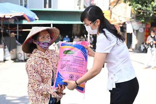 Hà Nội đề xuất tăng mức chuẩn trợ giúp xã hội lên 440.000 đồng/tháng