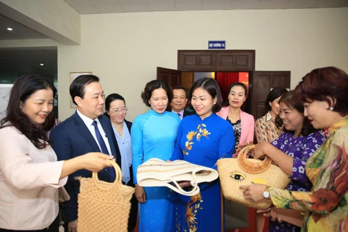 Hà Nội: Phấn đấu tỷ lệ phụ nữ trúng cử đại biểu HĐND các cấp đạt 30%