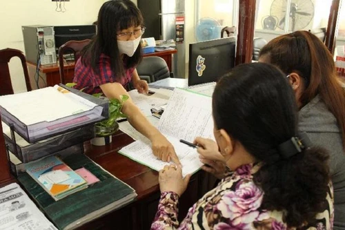 Hướng dẫn xác định tuổi nghỉ hưu của cán bộ không đủ tuổi tái cử cấp ủy