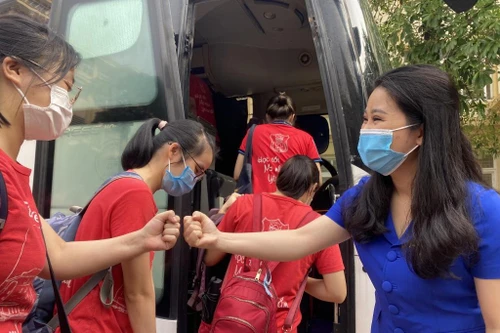 Gần 18.000 thanh niên tình nguyện hỗ trợ Hà Nội 7 ngày cao điểm bóc tách F0