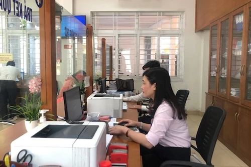 Rà soát, xây dựng quy chế tiền thưởng và nâng lương trước thời hạn sau sáp nhập