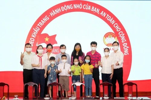 Hà Nội phát động chương trình đeo khẩu trang phòng, chống dịch Covid-19