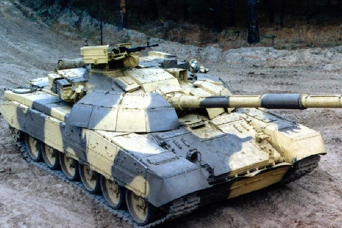 Ukraine ra mắt T-72AMT, đối thủ nặng kí T-72B3 của Nga