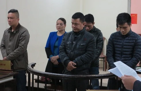 Ổ nhóm chuyên "chế" giấy tờ giả lừa đảo hàng chục tỷ đồng