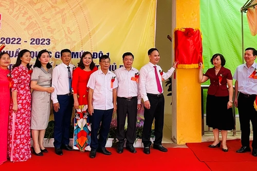 Mỗi tấm vé xổ số là một viên gạch hồng để xây dựng Thủ đô giàu đẹp 