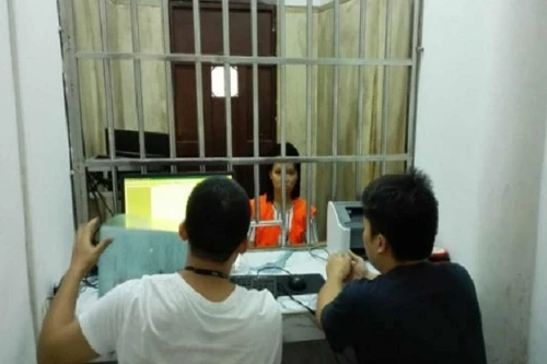 Vụ nổ Thiên Tân: Thiếu nữ 19 tuổi hoang báo... cha chết để trục lợi 100.000 nhân dân tệ 