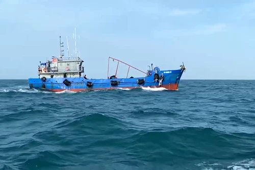 Bắt tàu chở 100.000 lít dầu Diesel trái phép