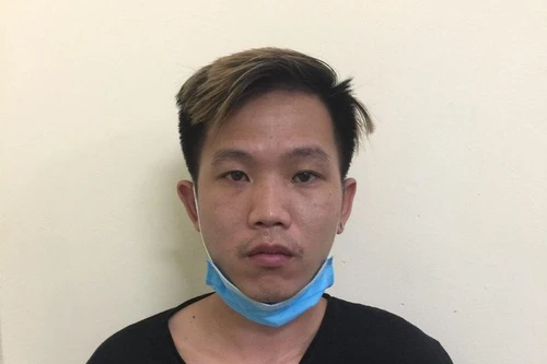 Cảnh sát cơ động bắt quả tang đối tượng tàng trữ trái phép ma túy lúc 23h đêm