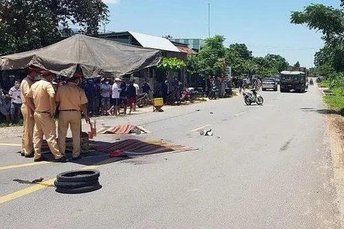 [Tin nhanh tối 22-5-2022] Hai vợ chồng tử nạn thương tâm trên đường đưa con đến bệnh viện