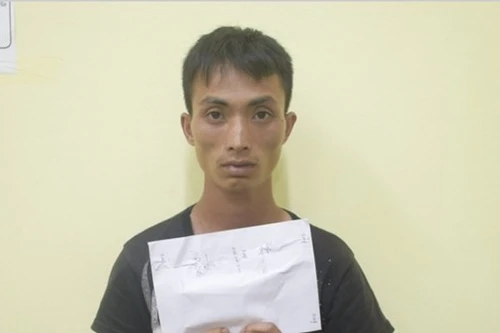  Bắt quả tang đối tượng tàng trữ ma túy và thuốc nổ