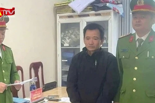 'Yêu râu xanh' hiếp dâm nhiều lần 2 bé gái bị bắt