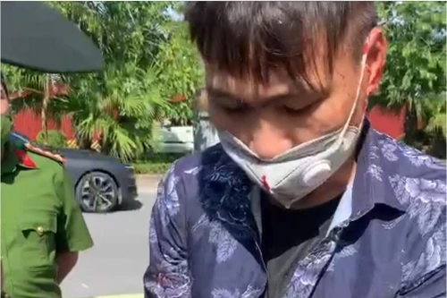 Mang ma túy, đối tượng vứt xe bỏ chạy khi gặp lực lượng 141