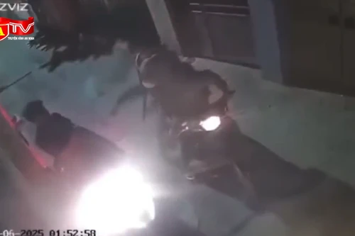 Triệt phá ổ nhóm cướp 'tuổi teen' dùng kiếm đe dọa cướp tài sản ở Hà Nội