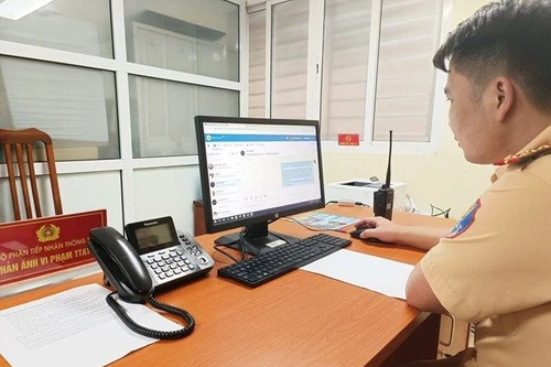 Hà Nội: Xử lý hơn 700 trường hợp vi phạm giao thông nhờ tin báo qua Zalo
