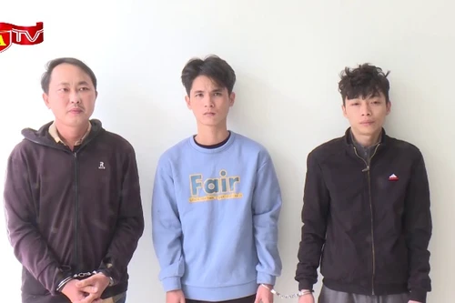 Làm giả tài liệu của cơ quan, tổ chức, nhóm đối tượng bị bắt