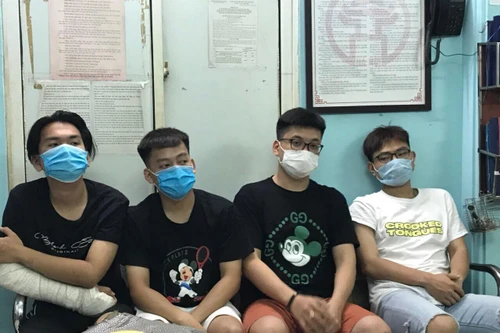 Cảnh sát cơ động bắt giữ nhóm đối tượng tàng trữ trái phép ma túy và công cụ hỗ trợ