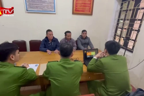 Bắt 3 đối tượng tàng trữ, mua bán trái phép vật liệu nổ