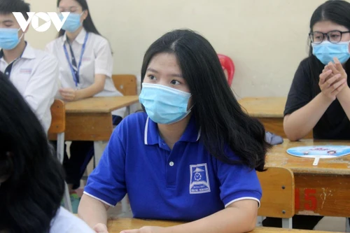 Đề thi chuyên Văn vào lớp 10 Hà Nội: Đề thi hay, có sức phân loại cao