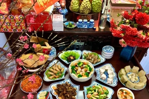 Văn khấn mùng 1 Tết Giáp Thìn 2024 chính xác nhất