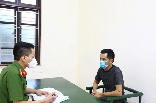 Hà Tĩnh: Vung dao dọa chém cảnh sát giao thông khi bị dừng xe 