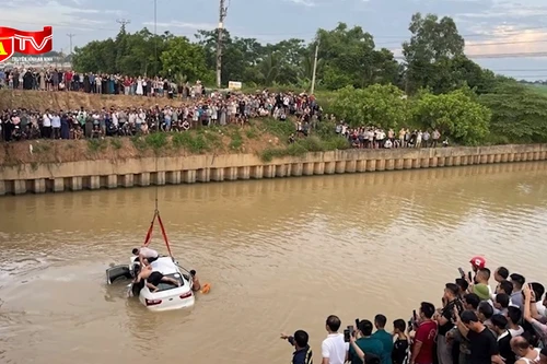 Tạm giữ hình sự lái xe ô tô gây tai nạn lao xuống sông, làm 3 người tử vong