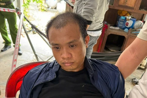 Kịp thời khống chế đối tượng vận chuyển ma túy dùng súng chống trả lực lượng chức năng