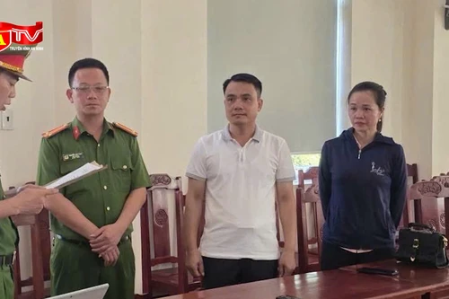 Bắt nguyên hiệu trưởng nâng khống điểm thi 