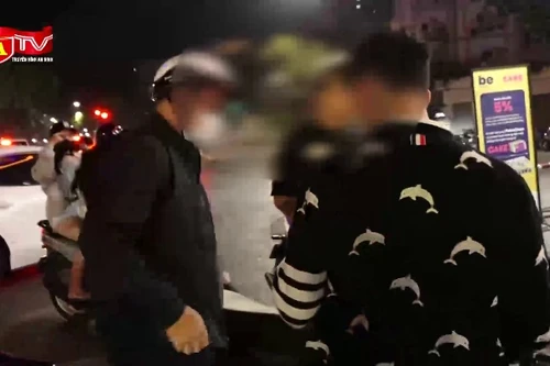 Trắng đêm vây bắt hàng chục 'quái xế' lạng lách, đánh võng 