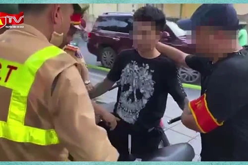 Liên tiếp phát hiện các đối tượng mang ma tuý 'dạo phố'