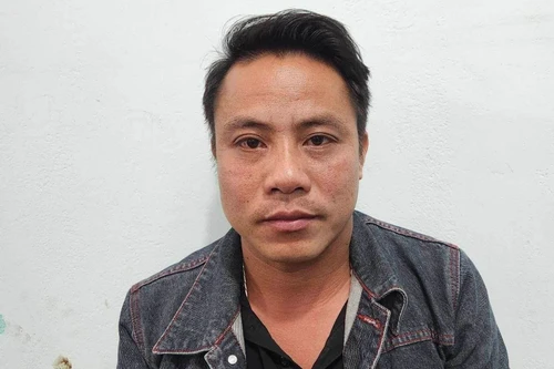 Sử dụng giấy chứng nhận đăng kiểm giả, chủ xe khách bị khởi tố