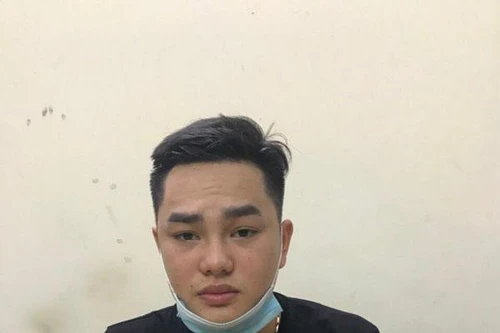 Cảnh sát cơ động bắt giữ đối tượng tàng trữ trái phép ma túy lúc nửa đêm