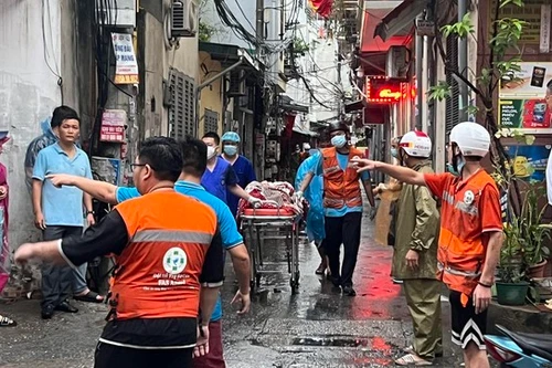 Vụ cháy chung cư mini: Nhiều người tử nạn ở cầu thang bộ