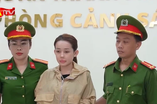 Lời khai của ‘Ngân 98’ sau khi bị bắt về việc bán sản phẩm giảm cân giả