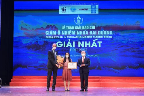 13 tác phẩm đoạt giải báo chí 'Giảm ô nhiễm nhựa đại dương' năm 2021