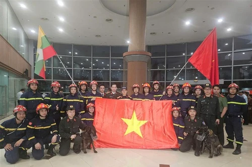 Đoàn Công tác cứu nạn, cứu hộ Bộ Công an bắt đầu tìm kiếm nạn nhân động đất tại Myanmar