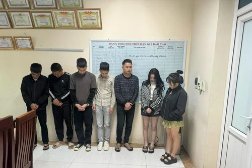 Phát hiện 7 nam, nữ mở 'tiệc ma túy' trong quán Karaoke XO