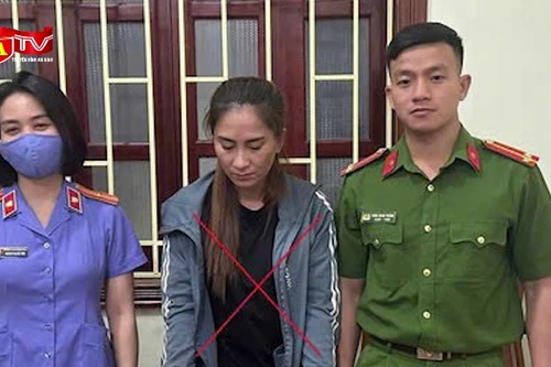 Bắt 'nữ quái' bán lẻ ma túy, thu giữ 5.300 viên ma túy tổng hợp