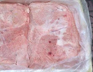 Thu giữ 500kg nầm lợn đông lạnh không rõ xuất xứ