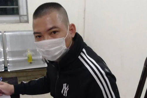 Bất chấp giãn cách xã hội, vẫn lao ra đường mua ma túy về sử dụng