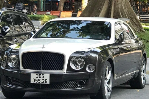 Lực lượng 141 phát hiện ô tô siêu sang Bentley nghi giả giấy tờ, biển số