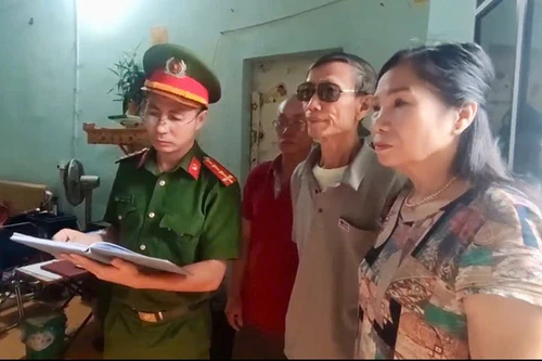 Khám xét nhà đối tượng liên quan hoạt động kêu gọi từ thiện không minh bạch 