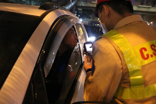 Phát hiện nhiều 'ma men' vi phạm nồng độ cồn trong đêm Giáng sinh