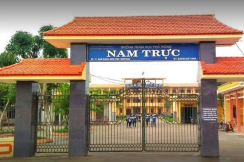 Tạm giữ 7 thanh thiếu niên liên quan vụ nam sinh lớp 12 tử vong