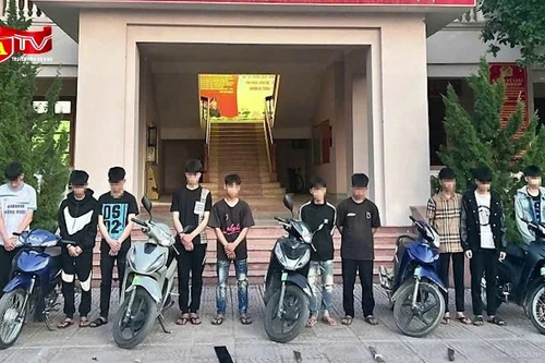 Xử lý nhóm thanh, thiếu niên sử dụng hung khí gây rối trật tự