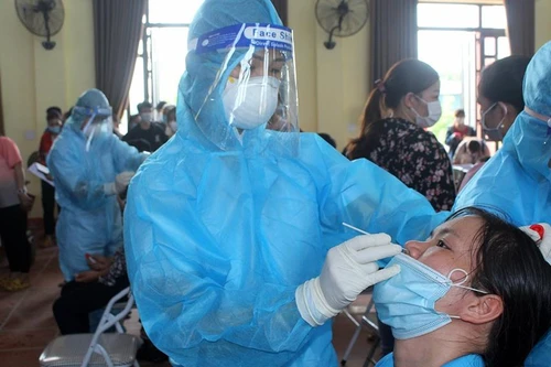 Thái Nguyên: Tạm đình chỉ công tác Chủ tịch UBND xã để xảy ra ca lây nhiễm Covid-19 trong cộng đồng