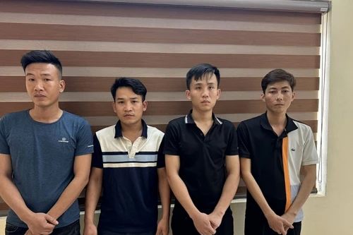 Chú rể rủ bạn 'mở tiệc ma túy' ngay tại đám cưới